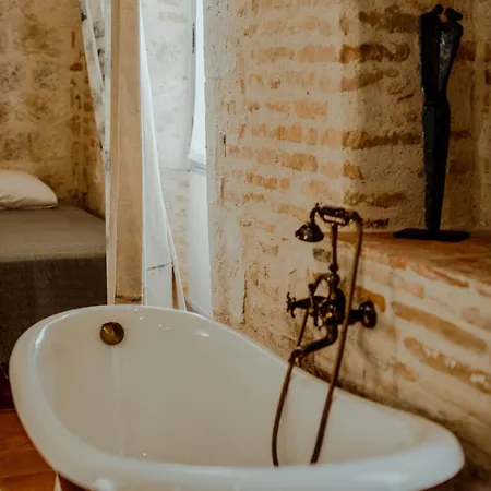 La Chambre Bleue Lauzerte Exterior photo